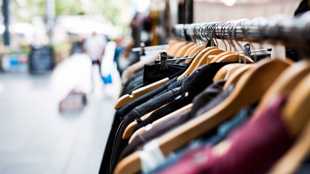 7 Fakten: Der hohe Preis der Billigkleidung | BewusstGrün
