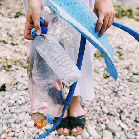 Plastikmüll am Strand