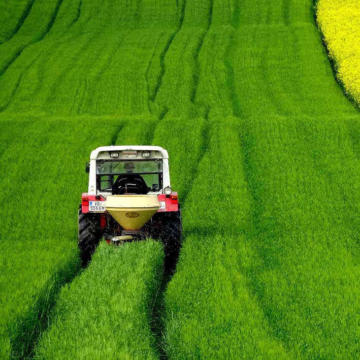 Landwirtschaft mit Traktor